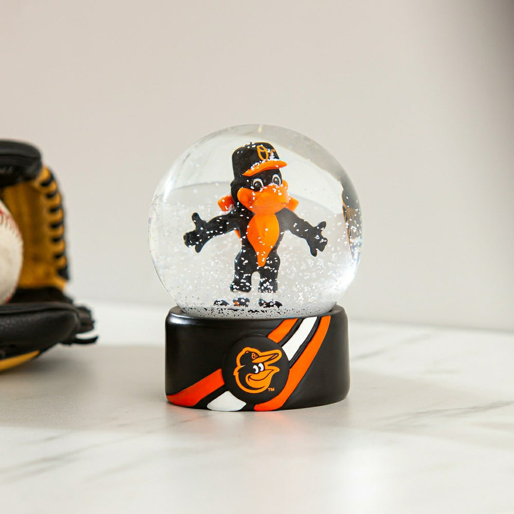Baltimore Orioles Water Globe - MLB Home