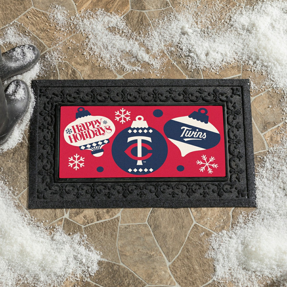 Minnesota Twins Holiday Flocked Coir Sassafras Switch Mat, 22"x10" - MLB