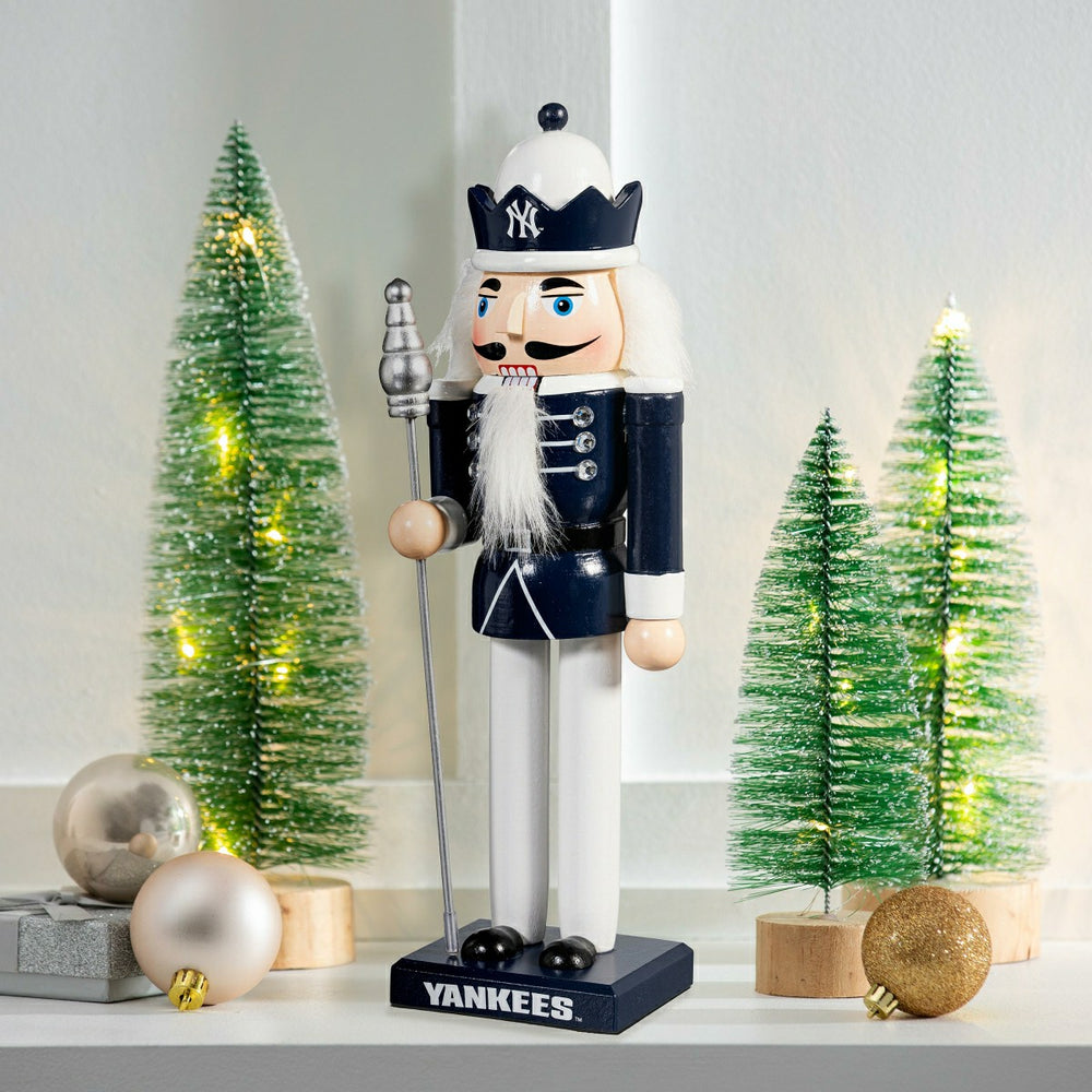 New York Yankees Nutcracker Statue - MLB Home