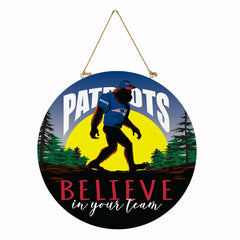New England Patriots Bigfoot Round Door Décor with Hanging Rope, 18x18 - NFL Home