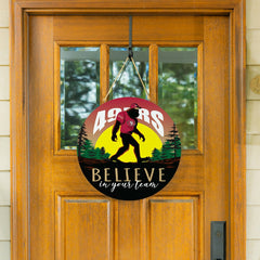 San Francisco 49ers Bigfoot Round Door Décor with Hanging Rope, 18x18 - NFL Home
