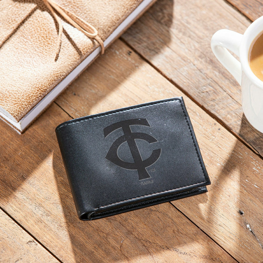 Minnesota Twins Bi-Fold Wallet Black - MLB Home