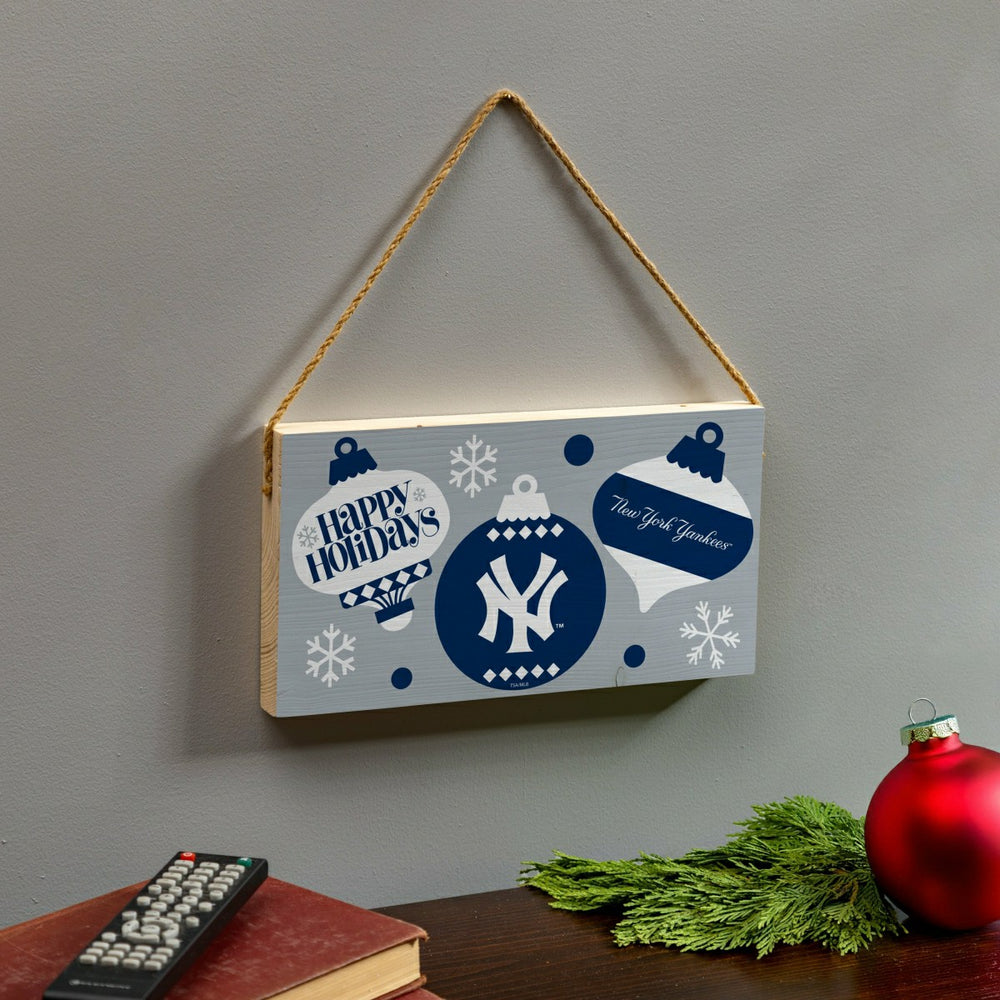 New York Yankees Holiday Wood Wall Sign, 6x11 - MLB Home