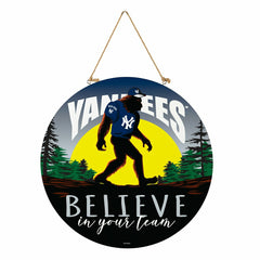New York Yankees Bigfoot Round Door Décor with Hanging Rope, 18x18 - MLB Home