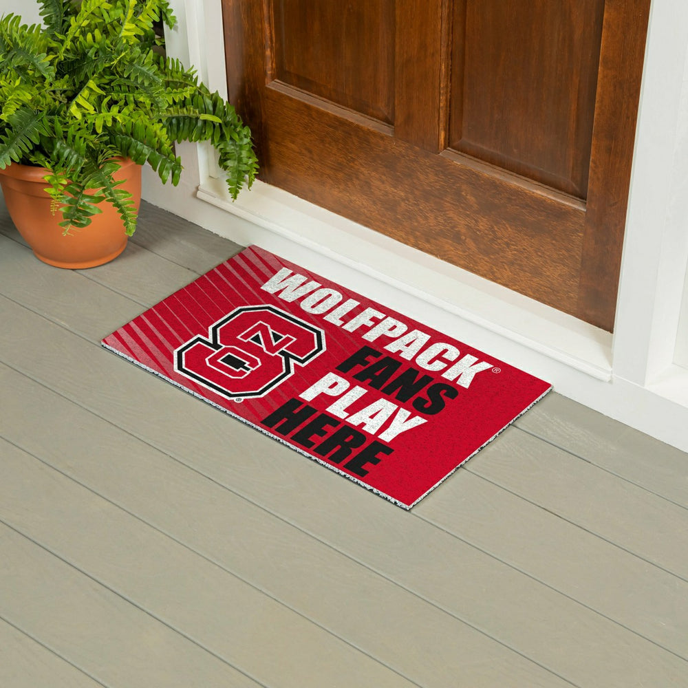 North Carolina State University Fan Mat, 28"x16" - Collegiate