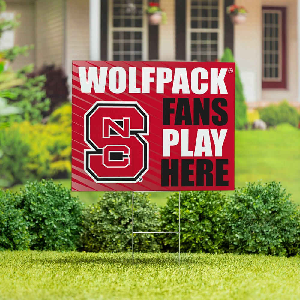 North Carolina State University Coroplast Yard Sign "Fans Play Here" - Collegiate Home