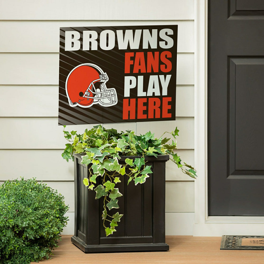 Cleveland Browns Coroplast Yard Sign "Fans Play Here" - NFL Home