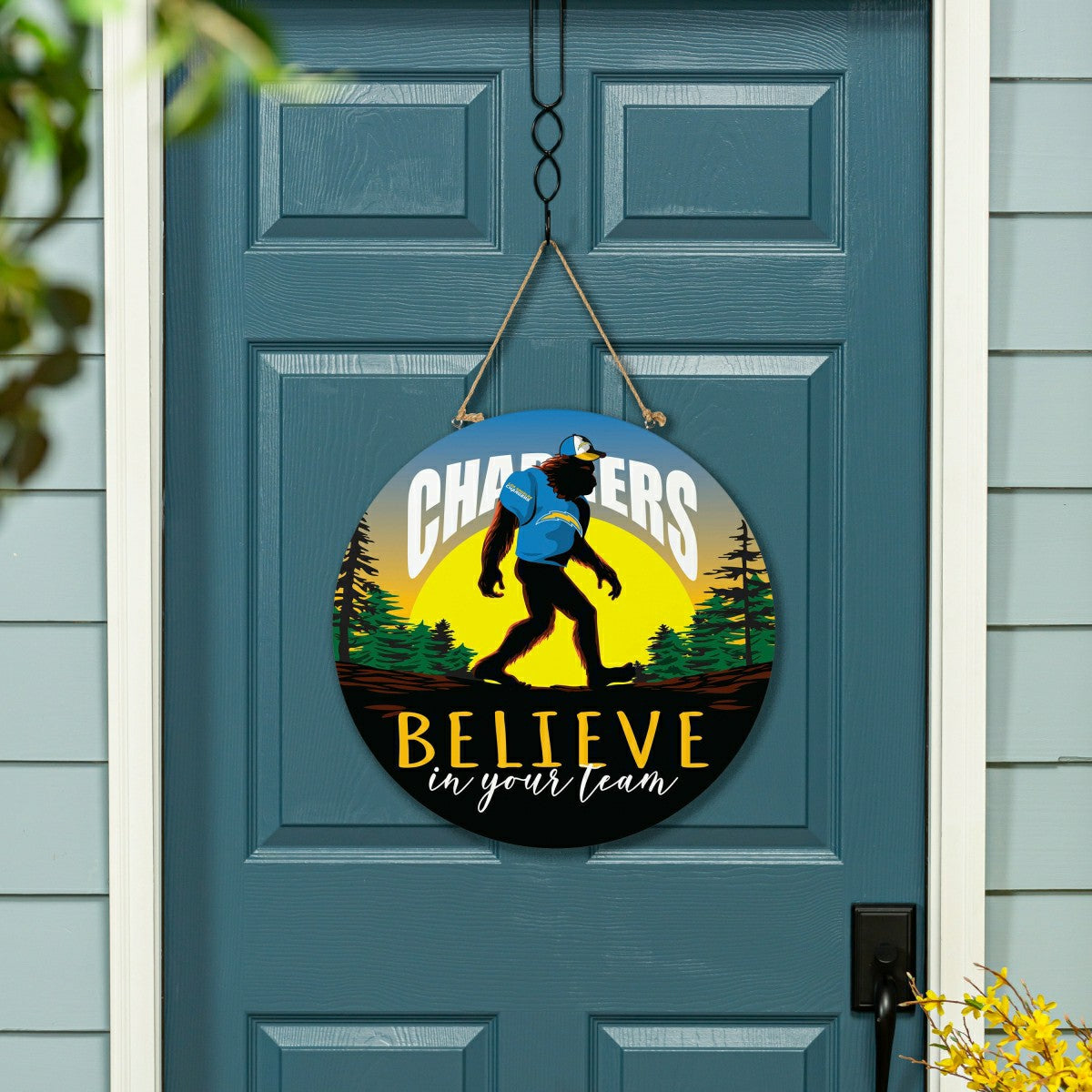 Los Angeles Chargers Bigfoot Round Door Décor with Hanging Rope, 18x18 - NFL Home