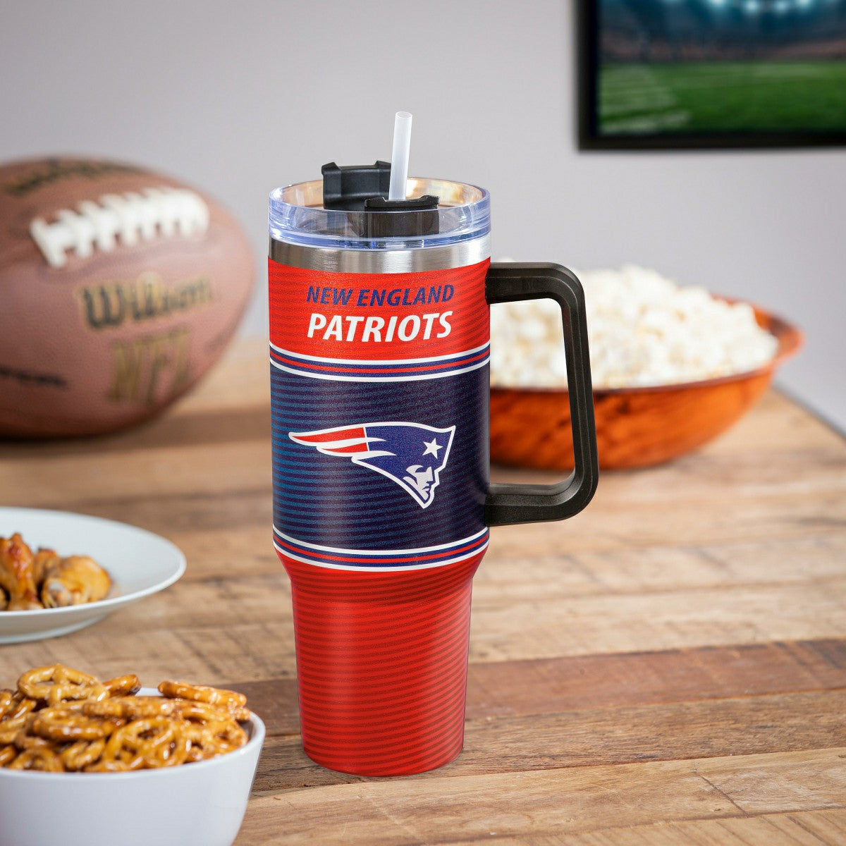 40oz Stainless Steel Canyon Cup w/ Straw, New England Patriots - NFL Home