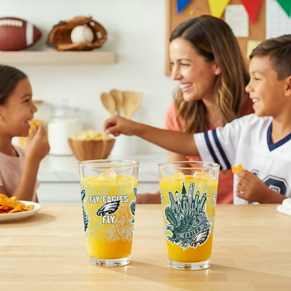 Philadelphia Eagles 16oz Glass pint, Set of 2 - NFL Home