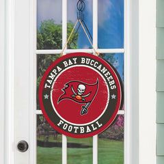Tampa Bay Buccaneers Round Door Décor with Hanging Rope, 18x18 - NFL Home