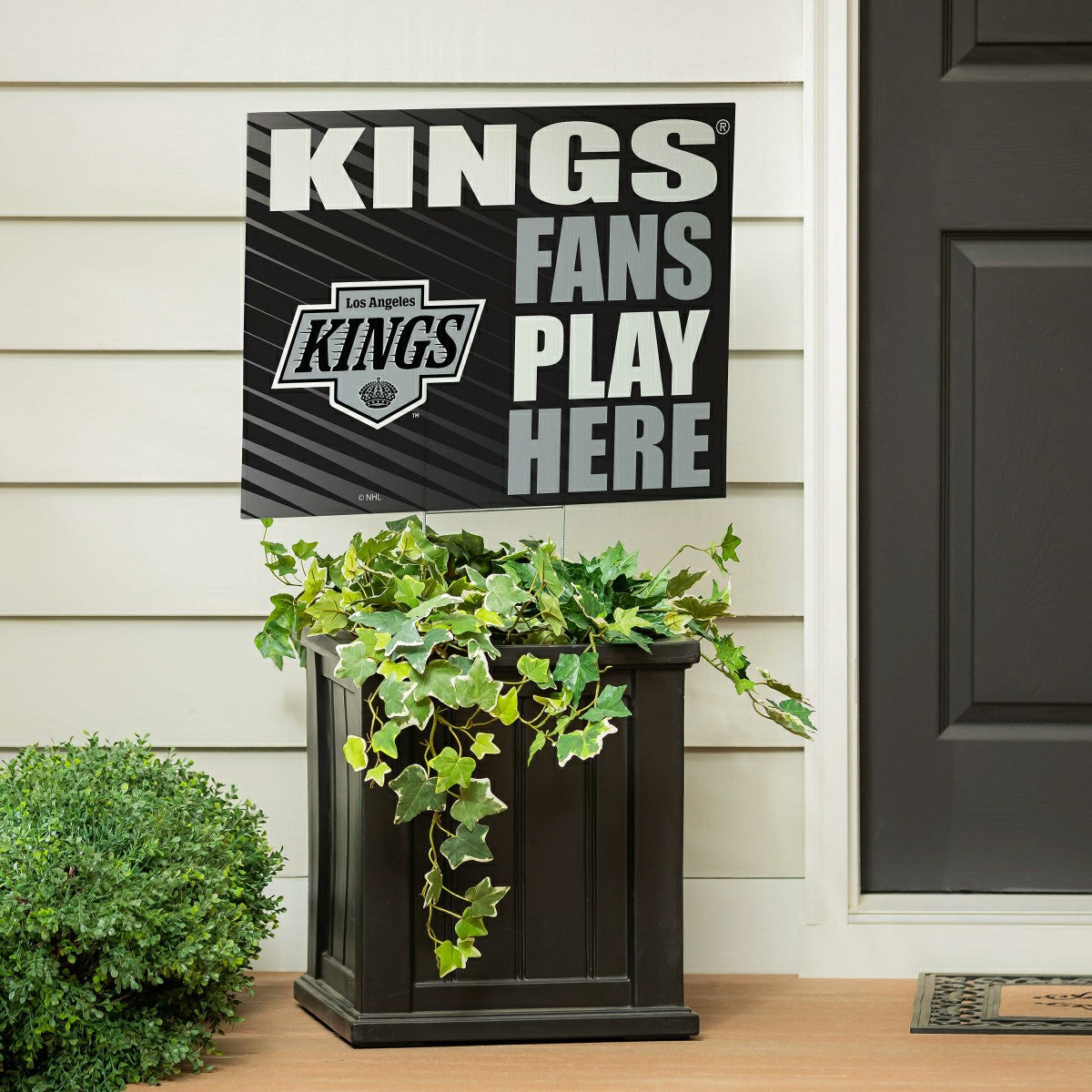 Los Angeles Kings Coroplast Yard Sign "Fans Play Here" - NHL Home