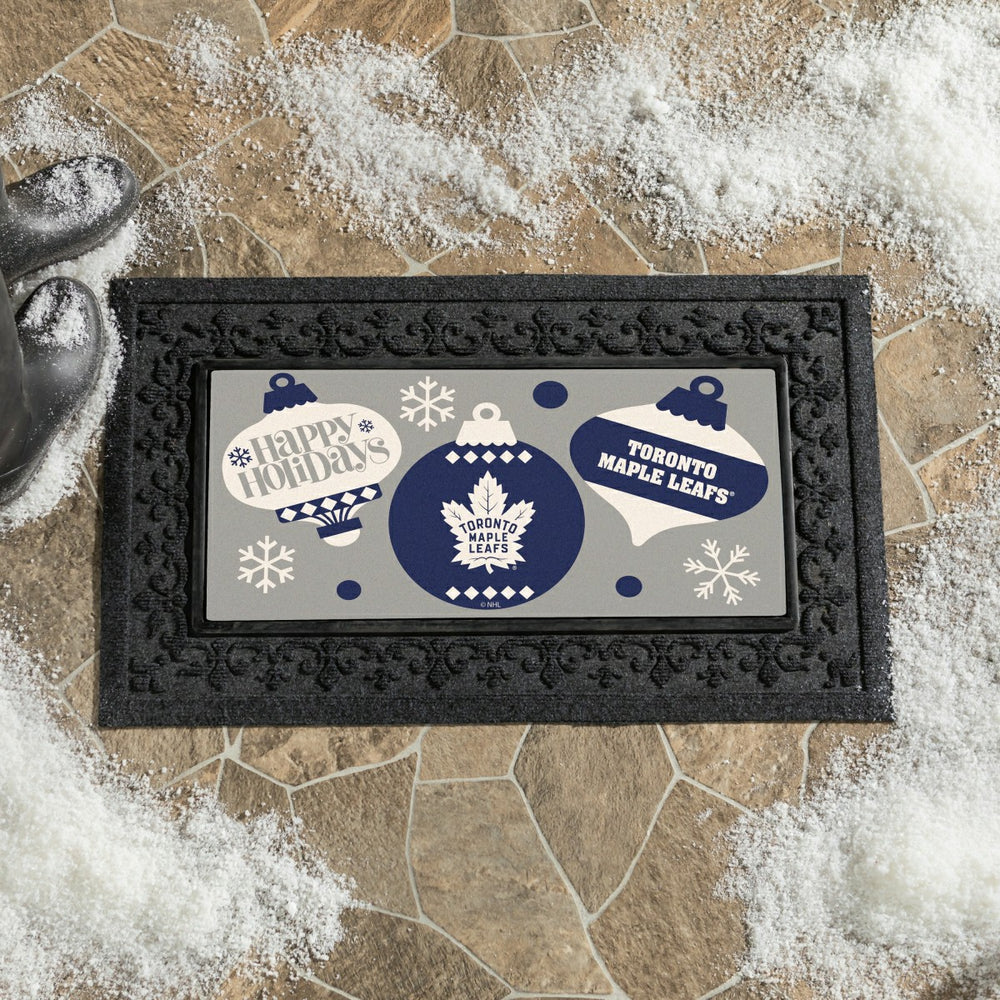 Toronto Maple Leafs Holiday Flocked Coir Sassafras Switch Mat, 22"x10" - NHL