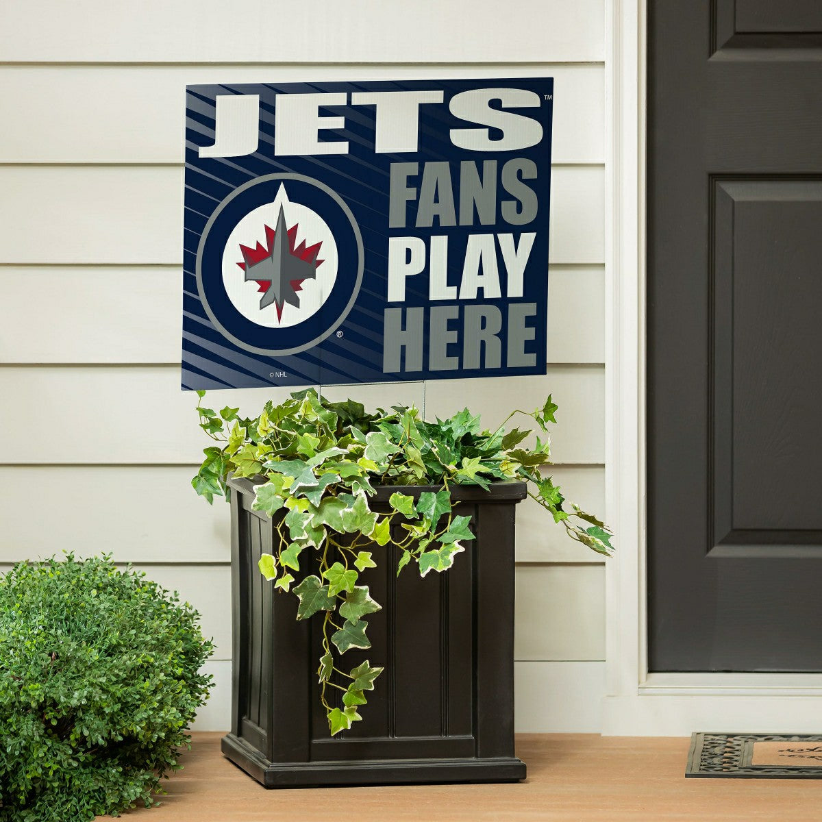 Winnipeg Jets Coroplast Yard Sign "Fans Play Here" - NHL Home