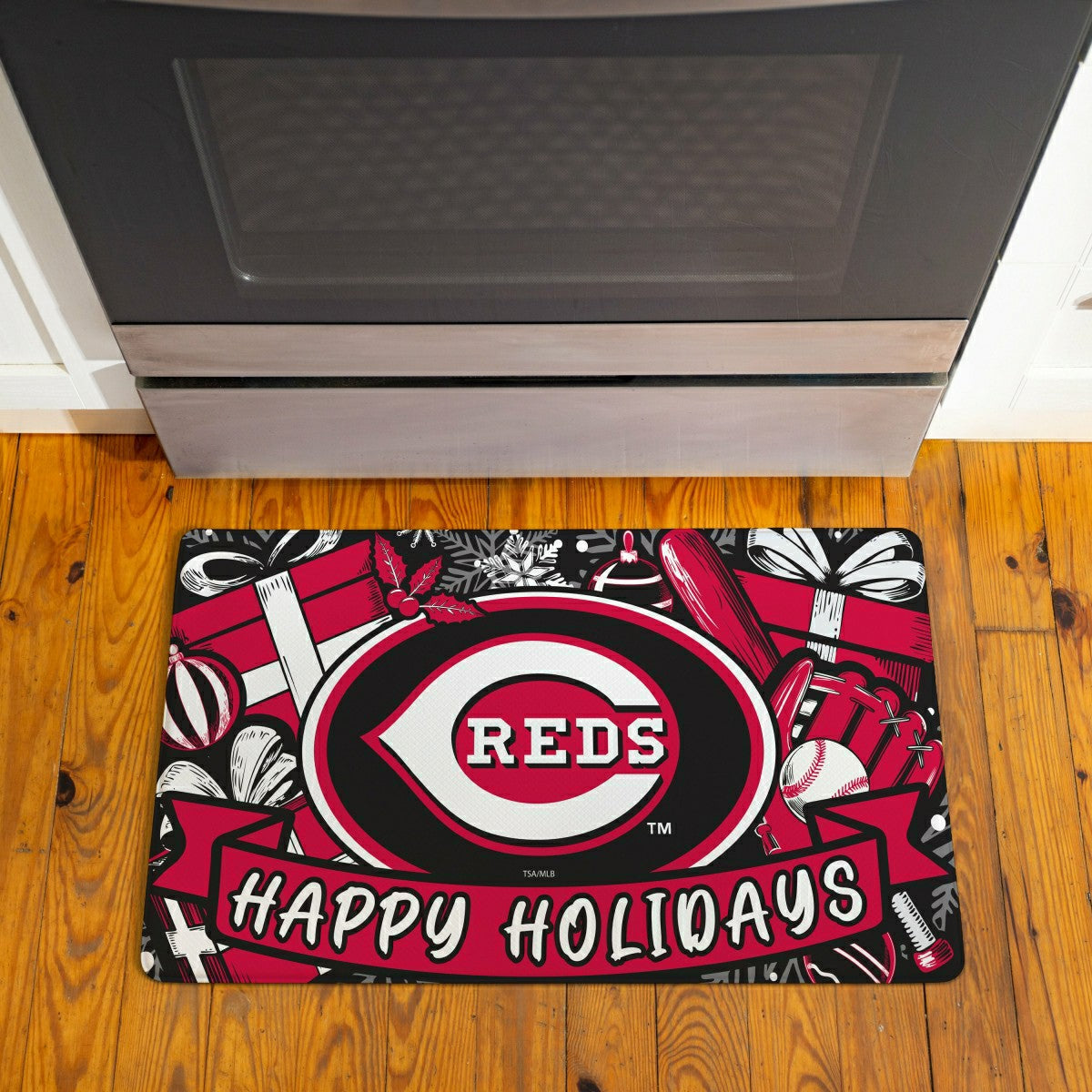 Cincinnati Reds Holiday PVC Mat, 28"x16" - MLB