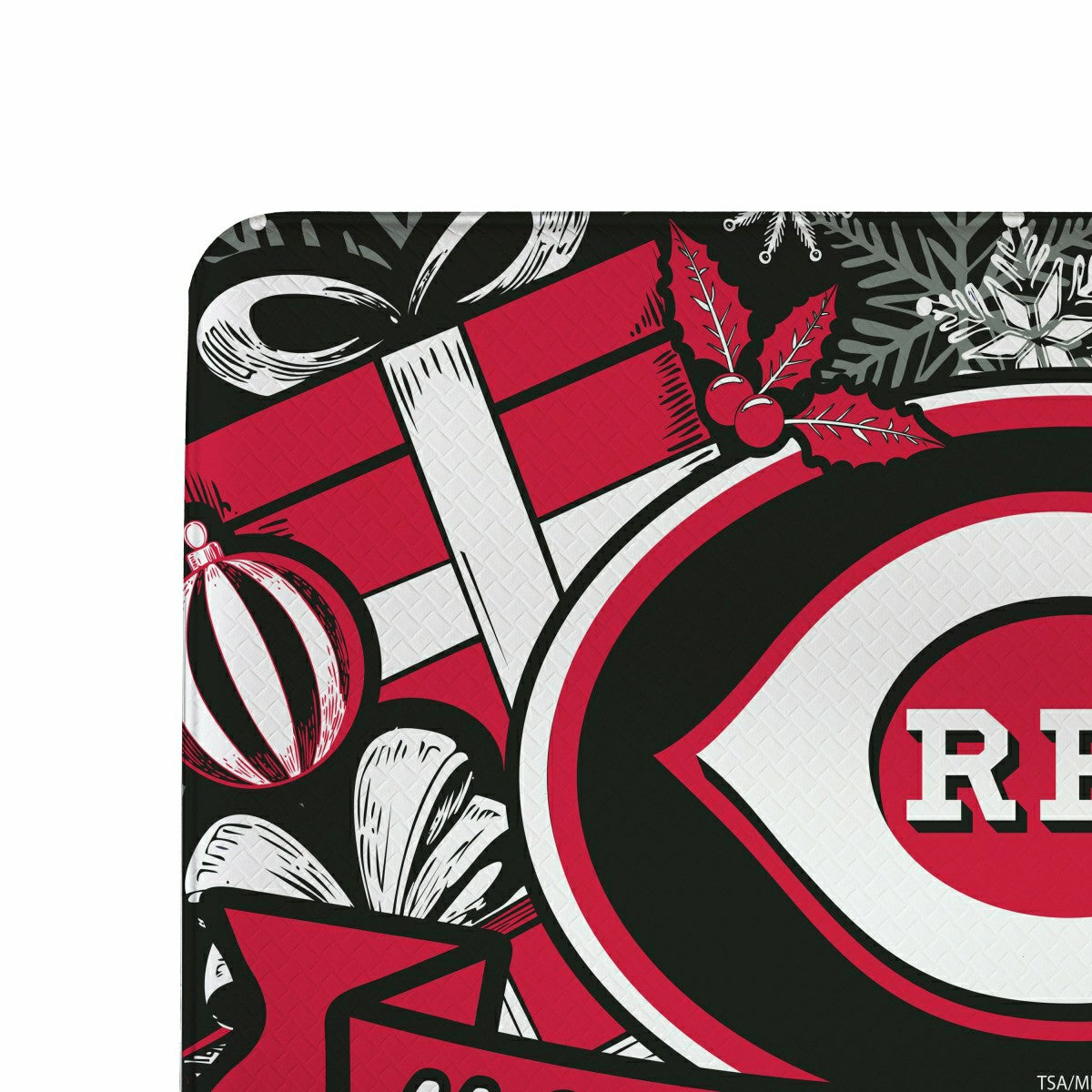 Cincinnati Reds Holiday PVC Mat, 28"x16" - MLB