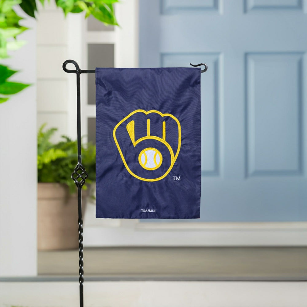 Milwaukee Brewers Applique Flag, GDN - MLB Home