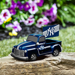 Detroit Lions Rally Truck Statue - MLB Home