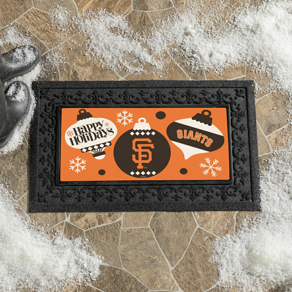 San Francisco Giants Holiday Flocked Coir Sassafras Switch Mat, 22"x10 - MLB