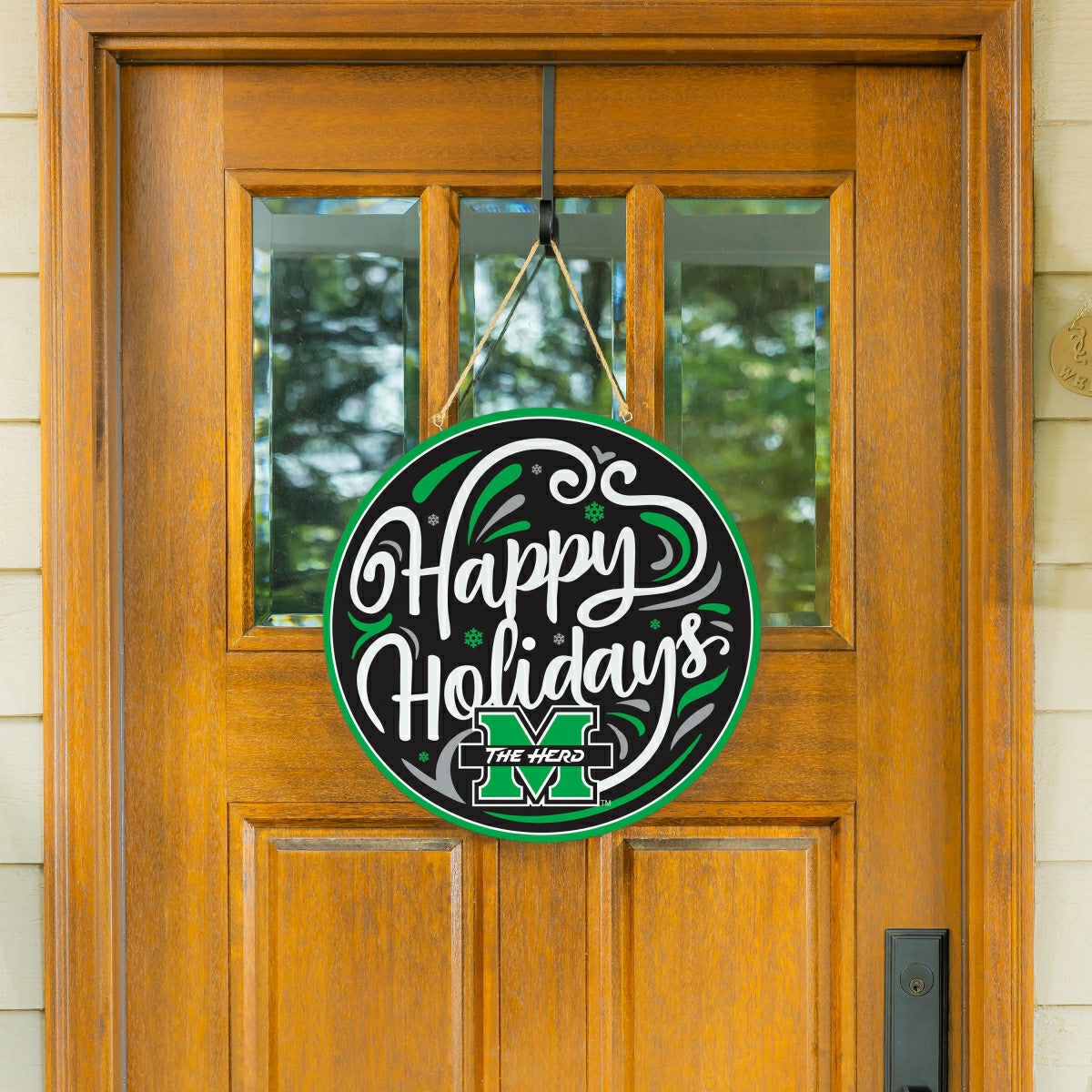 Marshall University Holiday Round Door Décor with Hanging Rope, 18x18 - Collegiate Home