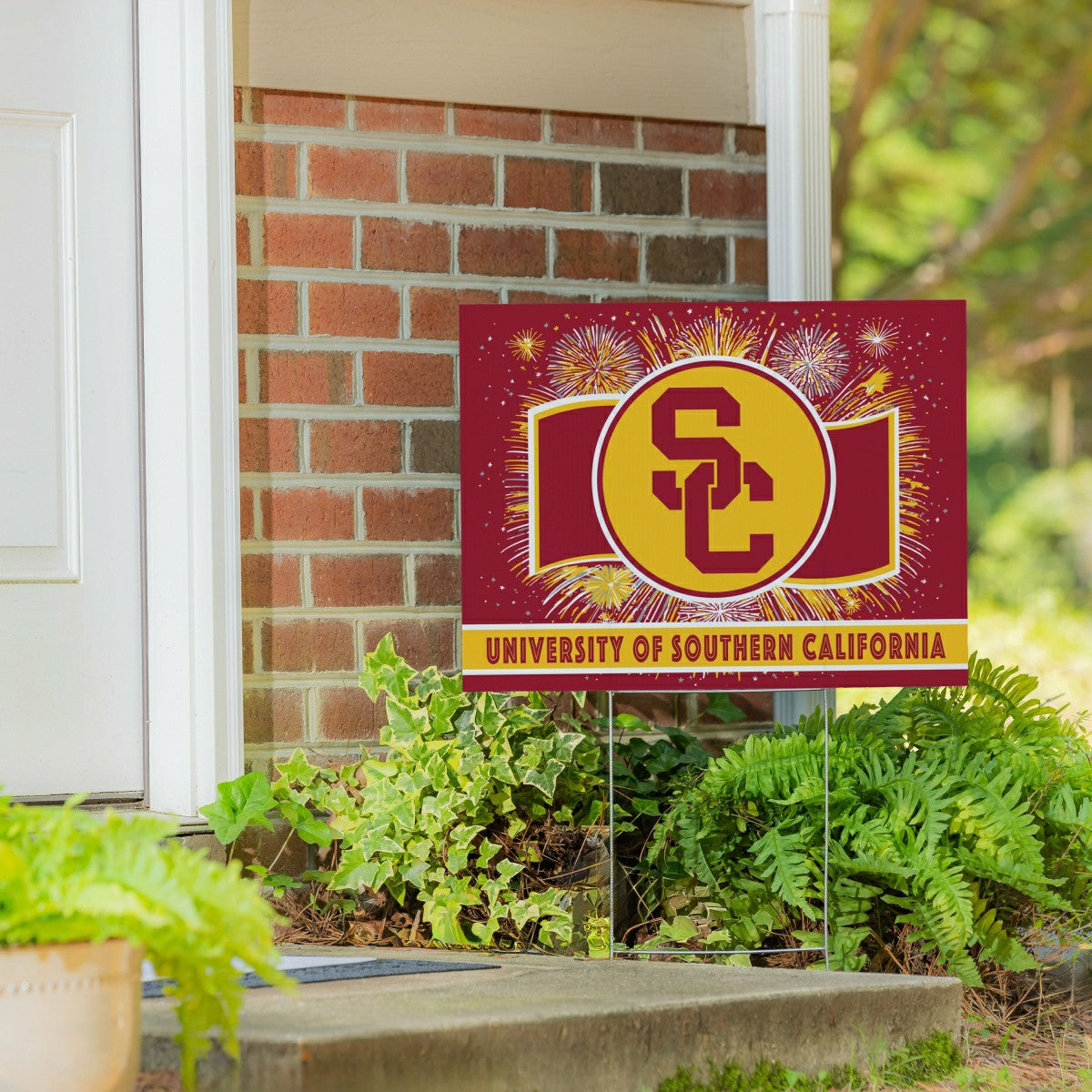 University of Southern California Yard Sign, Patriotic - Collegiate Home