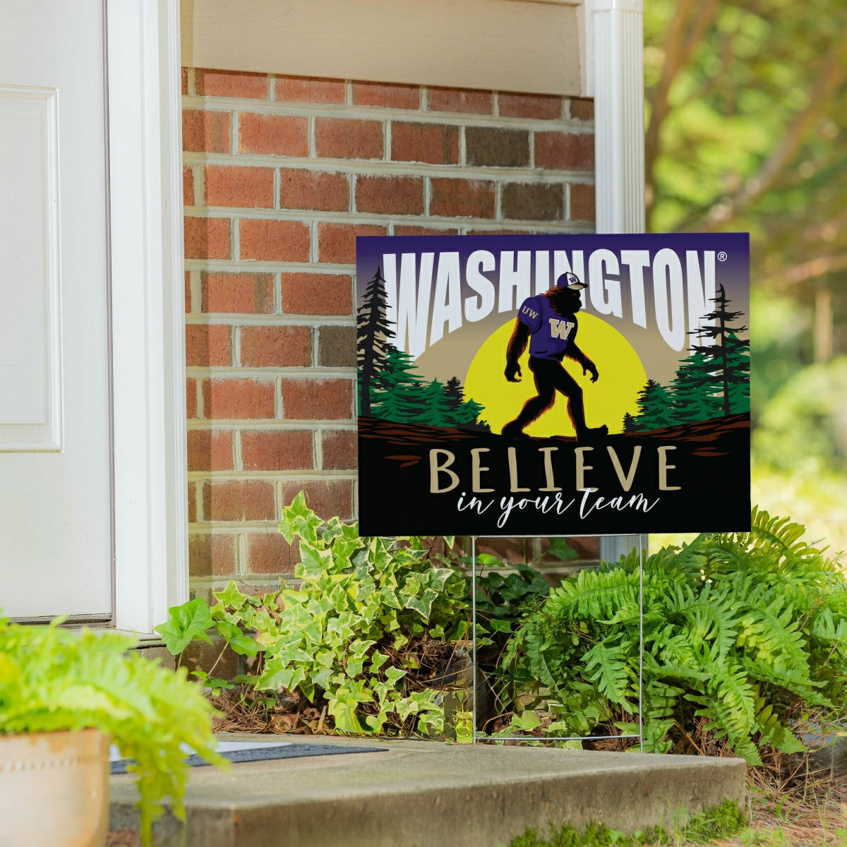 University of Washington Yard Sign, Bigfoot - Collegiate Home