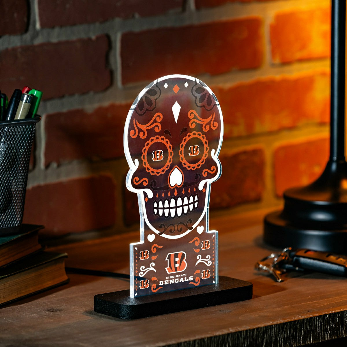 Cincinnati Bengals NFL Football Sugar Skull Desklite LED Decor - NFL Home
