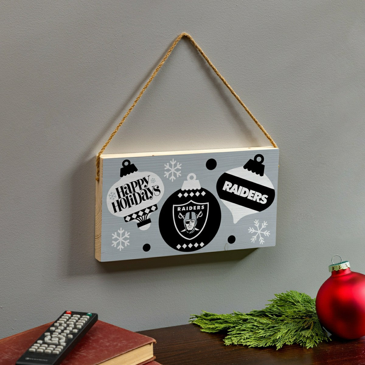 Las Vegas Raiders Holiday Wood Wall Sign, 6x11 - NFL Home