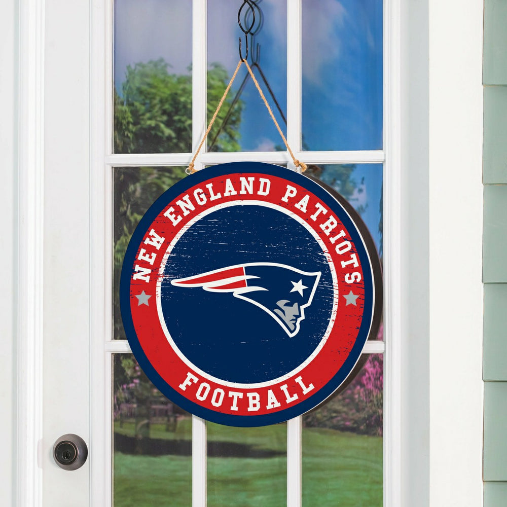 New England Patriots Round Door Décor with Hanging Rope, 18x18 - NFL Home