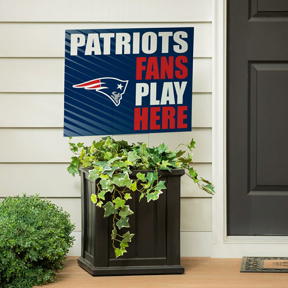 New England Patriots Coroplast Yard Sign "Fans Play Here" - NFL Home
