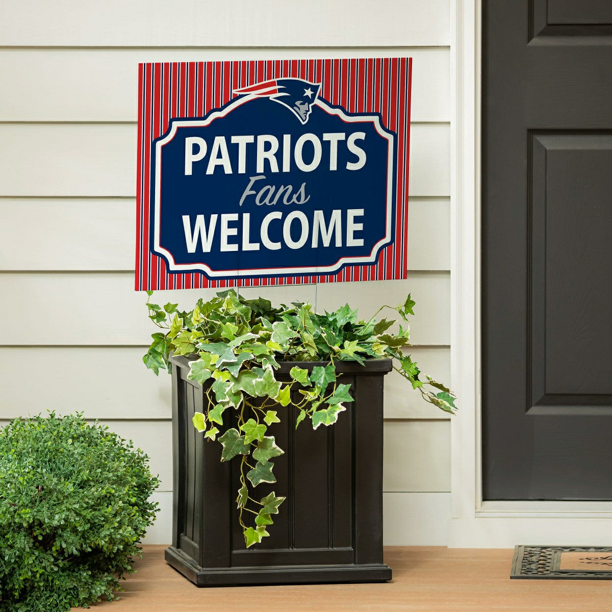New England Patriots Coroplast Yard Sign, "Fans Welcome" - NFL Home