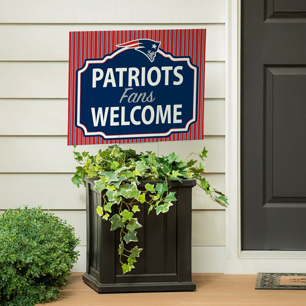 New England Patriots Coroplast Yard Sign, "Fans Welcome" - NFL Home