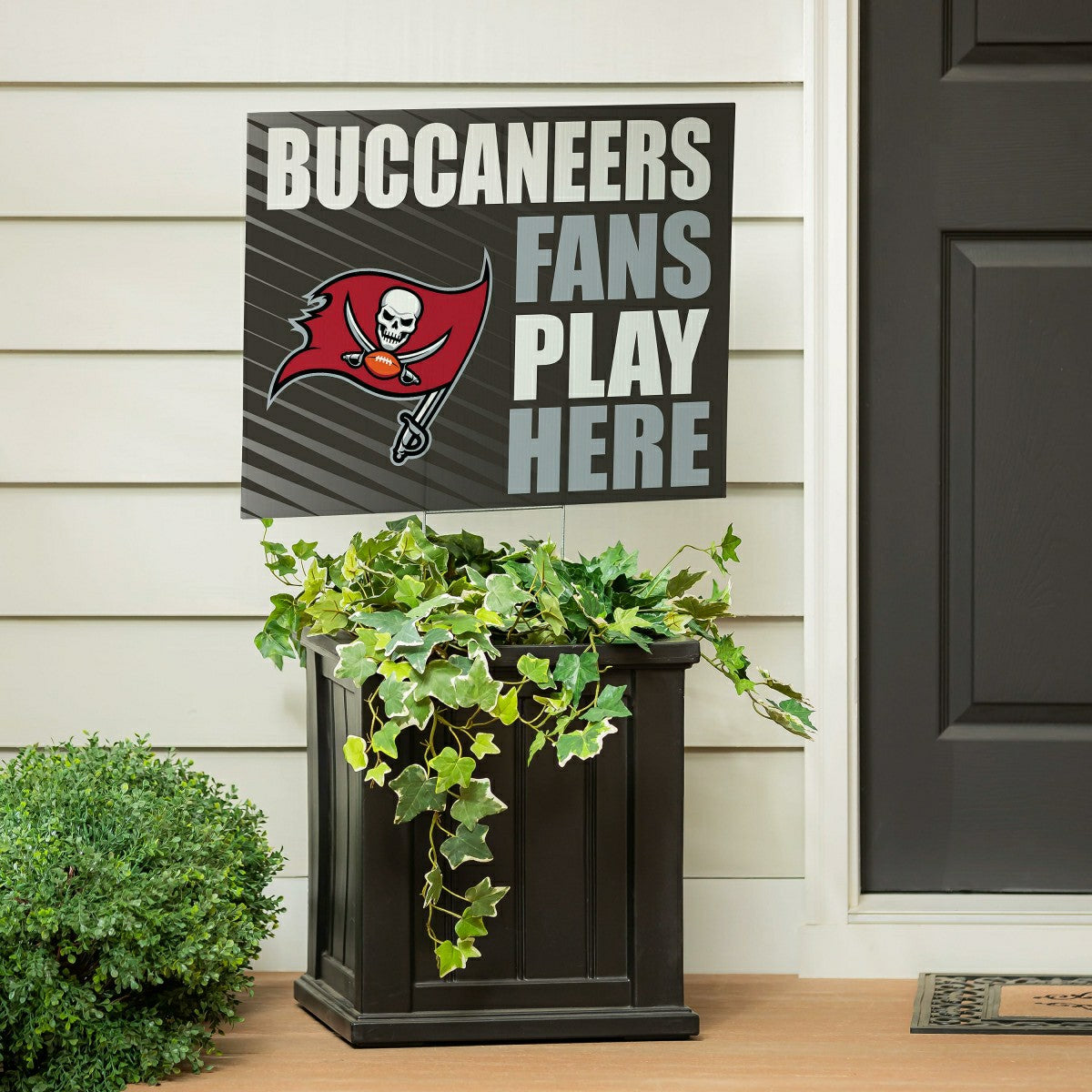 Tampa Bay Buccaneers Coroplast Yard Sign "Fans Play Here" - NFL Home