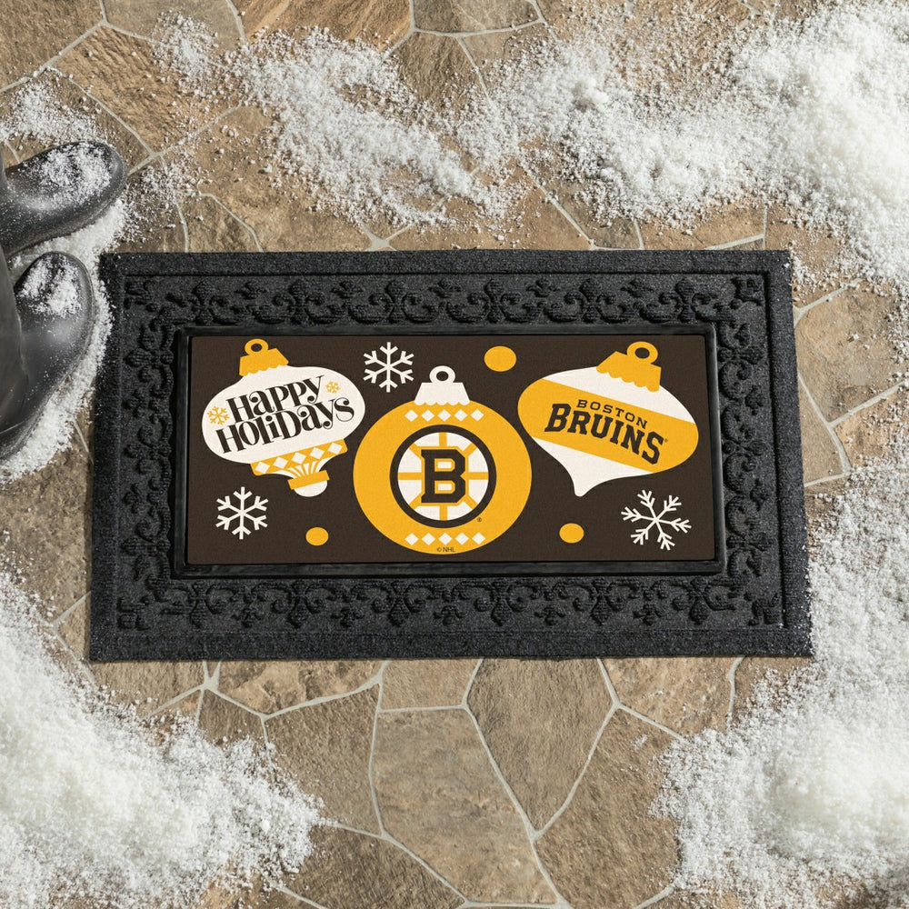 Boston Bruins Holiday Flocked Coir Sassafras Switch Mat, 22"x10" - NHL