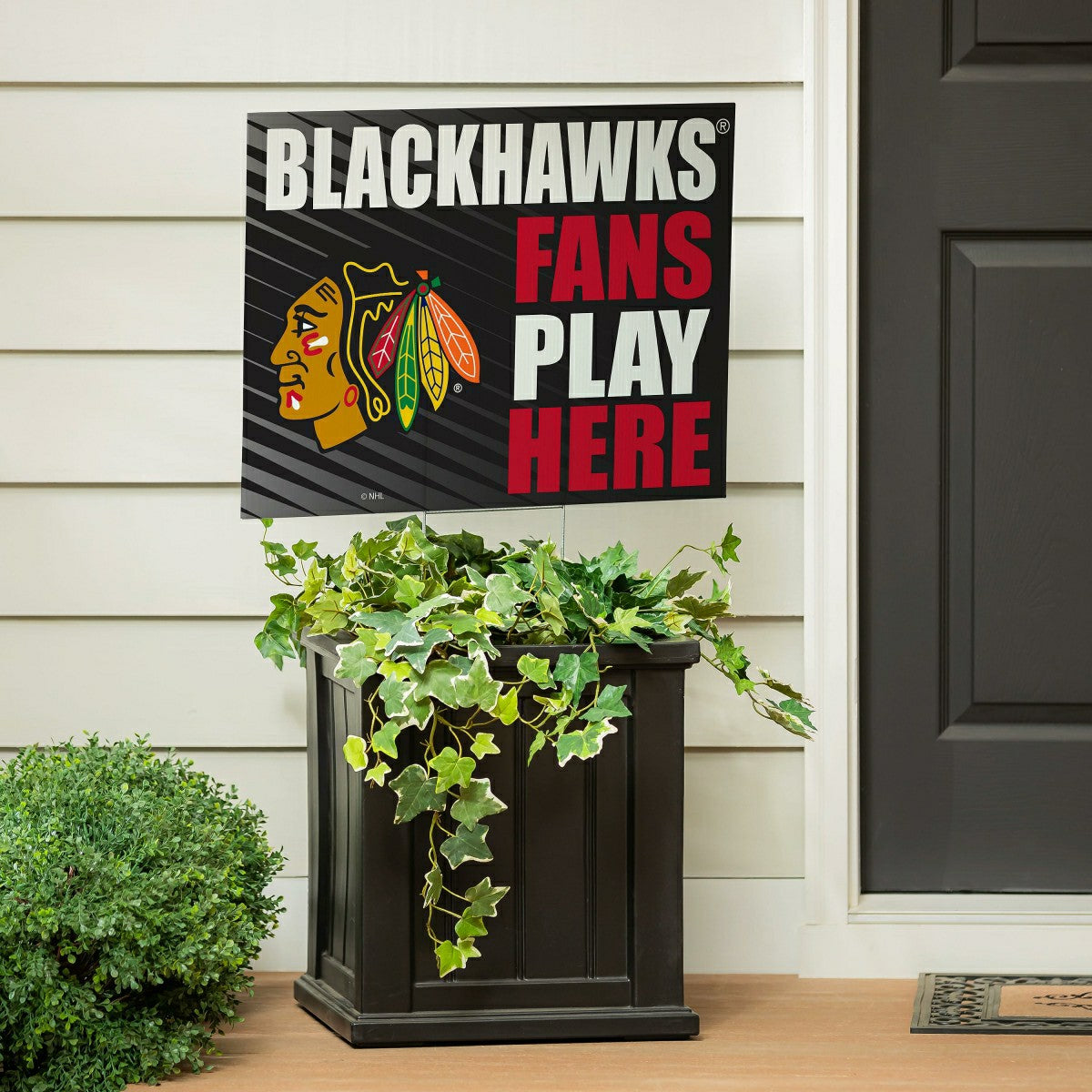 Chicago Blackhawks Coroplast Yard Sign "Fans Play Here" - NHL Home