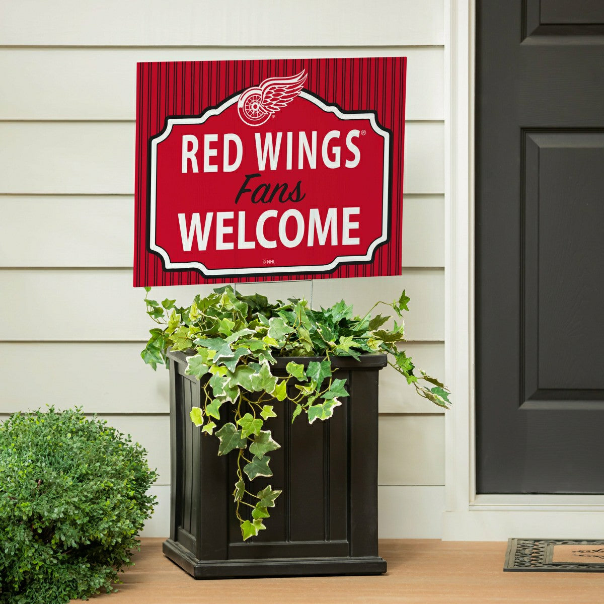 Detroit Red Wings Coroplast Yard Sign, "Fans Welcome" - NHL Home
