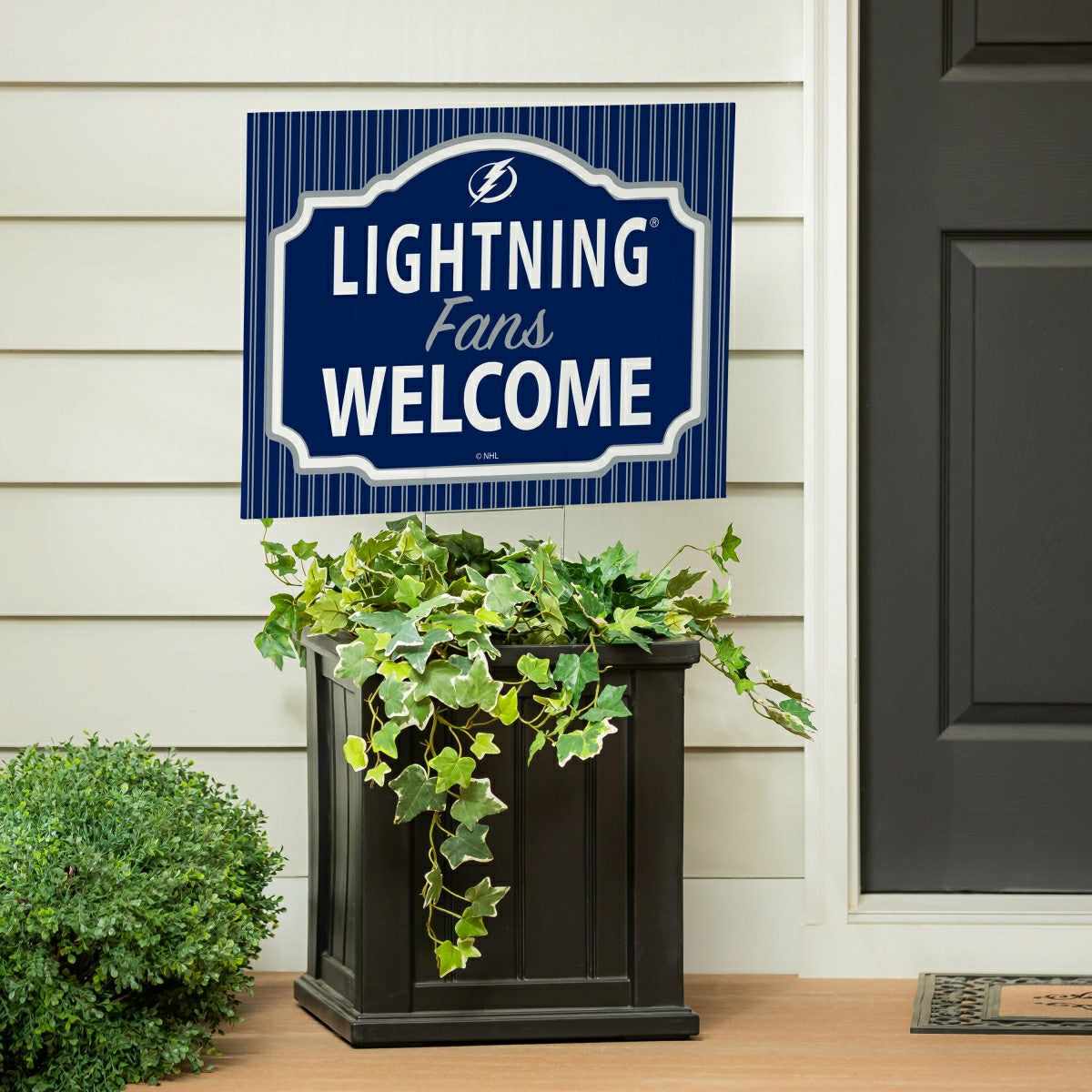 Tampa Bay Lightning Coroplast Yard Sign, "Fans Welcome" - NHL Home
