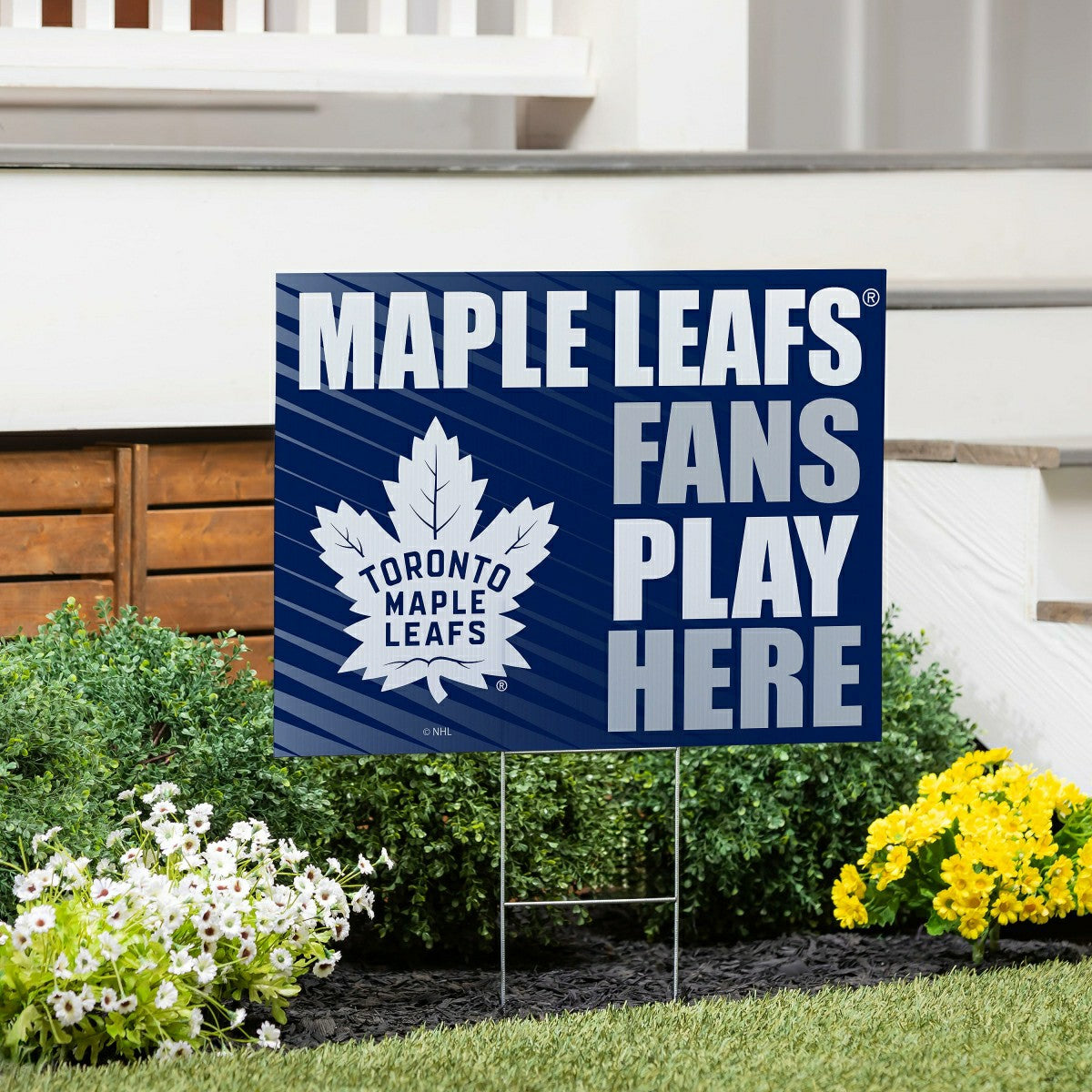 Toronto Maple Leafs Coroplast Yard Sign "Fans Play Here" - NHL Home