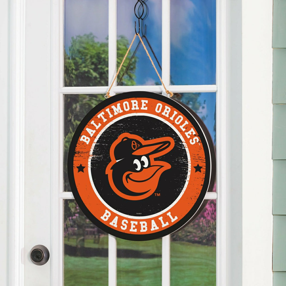Baltimore Orioles Round Door Décor with Hanging Rope, 18x18 - MLB Home