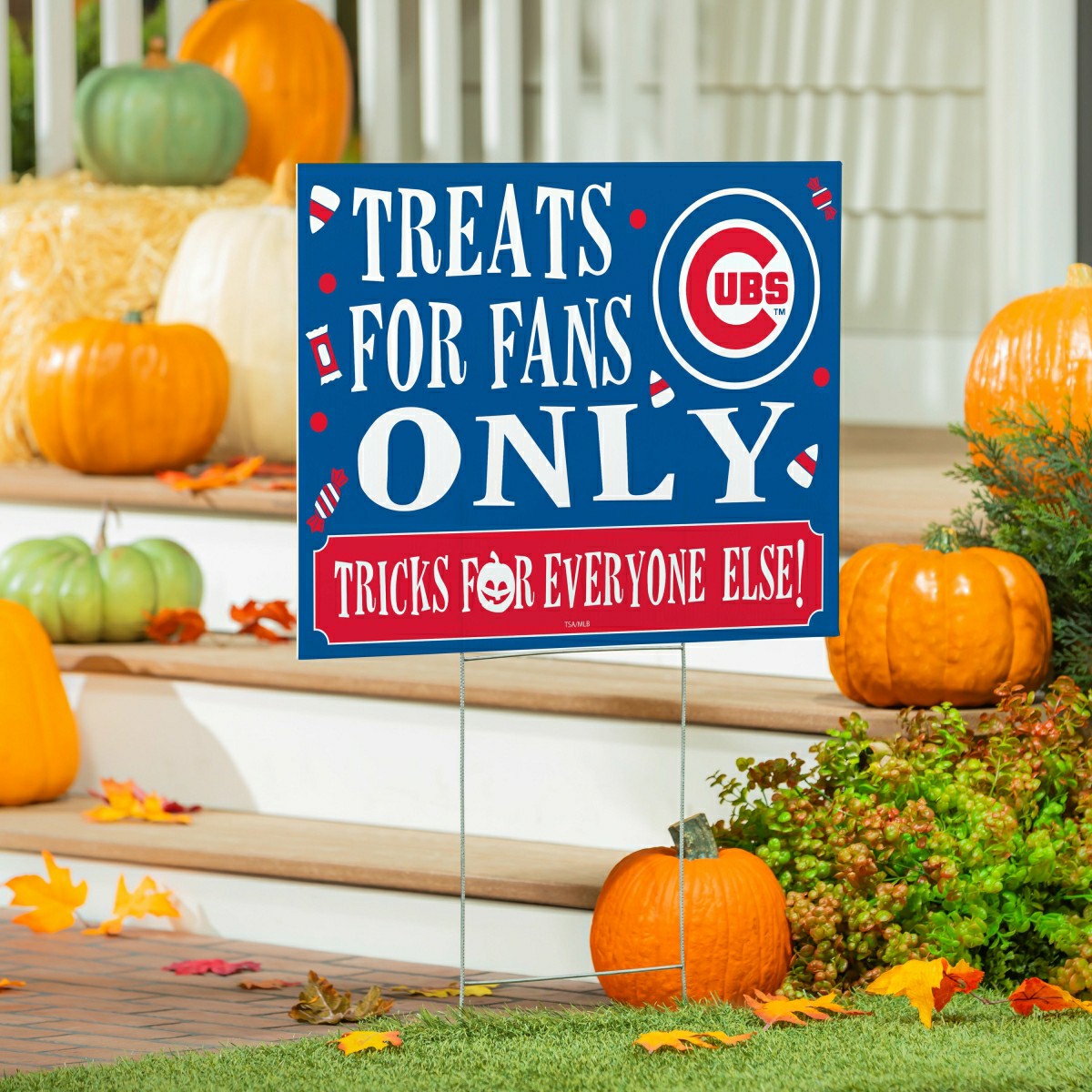 Chicago Cubs Yard Sign, Halloween Treats for Fans - MLB Home