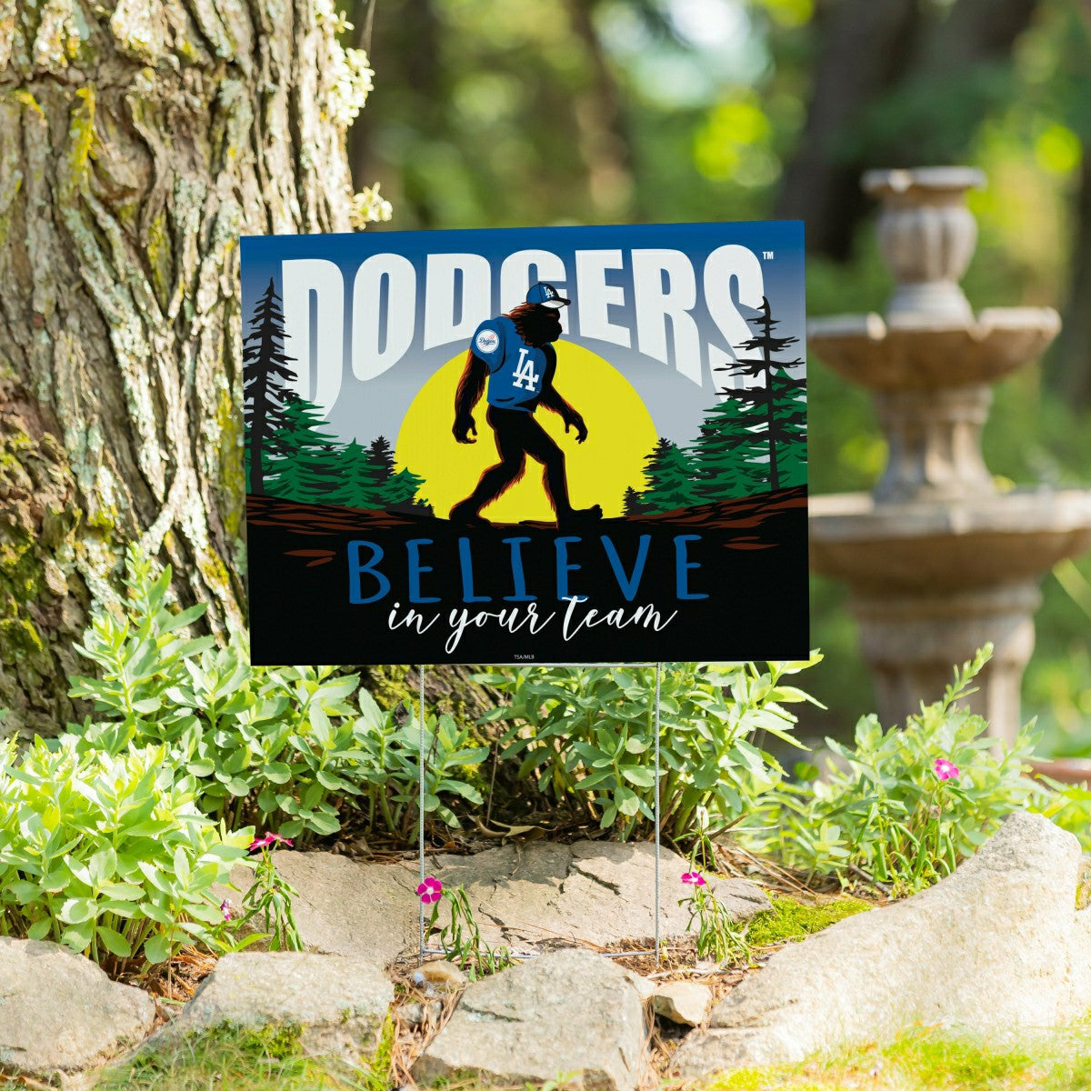 Los Angeles Dodgers Yard Sign, Bigfoot - MLB Home