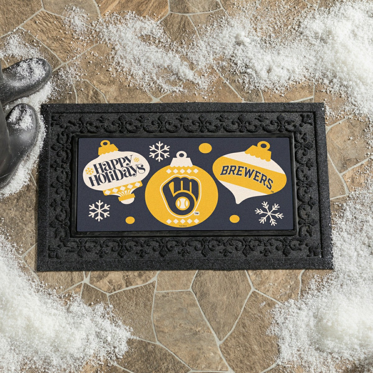 Milwaukee Brewers Holiday Flocked Coir Sassafras Switch Mat, 22"x10" - MLB