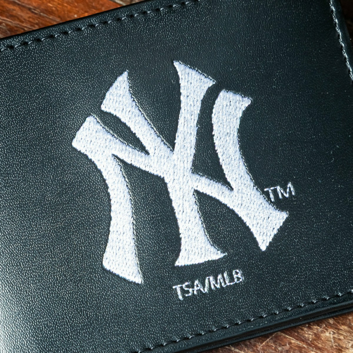 New York Yankees Black Bi-Fold Embroidered Wallet w/ RFID Blocking - MLB Home