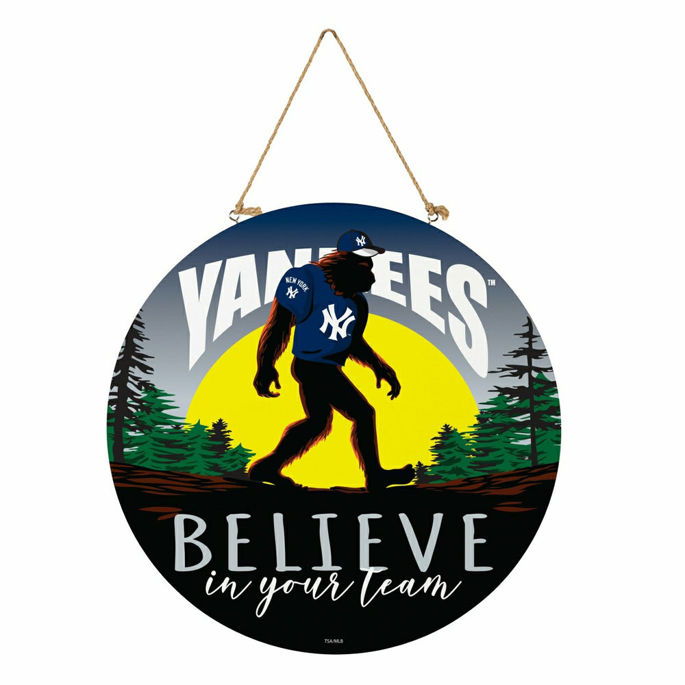 New York Yankees Bigfoot Round Door Décor with Hanging Rope, 18x18 - MLB Home