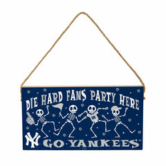 New York Yankees Halloween Wood Wall Sign, 6x11 - MLB Home