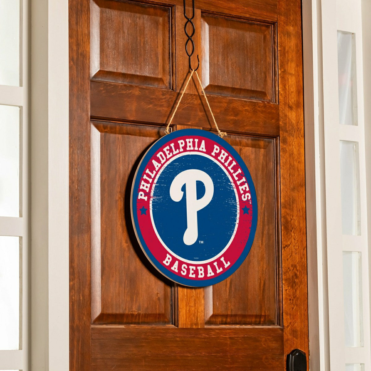 Philadelphia Phillies Round Door Décor with Hanging Rope, 18x18 - MLB Home