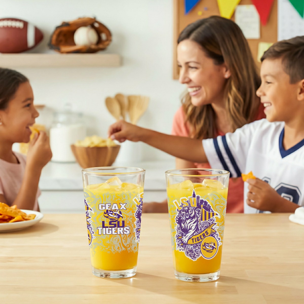 Louisiana State University 16oz Glass pint, Set of 2 - Collegiate Home