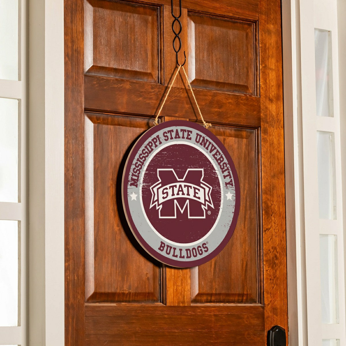 Mississippi State University Round Door Décor with Hanging Rope, 18x18 - Collegiate Home