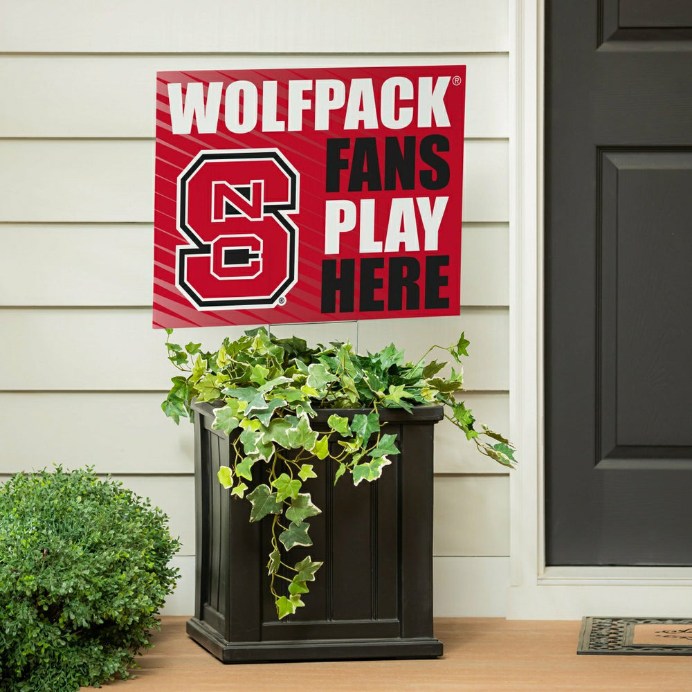 North Carolina State University Coroplast Yard Sign "Fans Play Here" - Collegiate Home