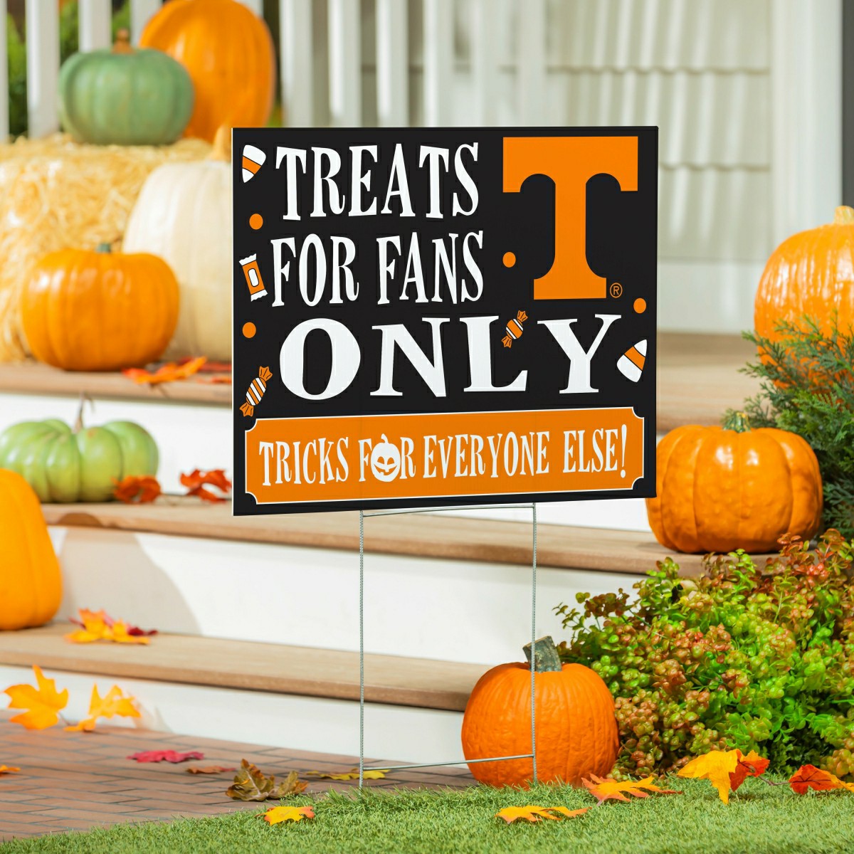 University of Tennessee Yard Sign, Halloween Treats for Fans - Collegiate Home